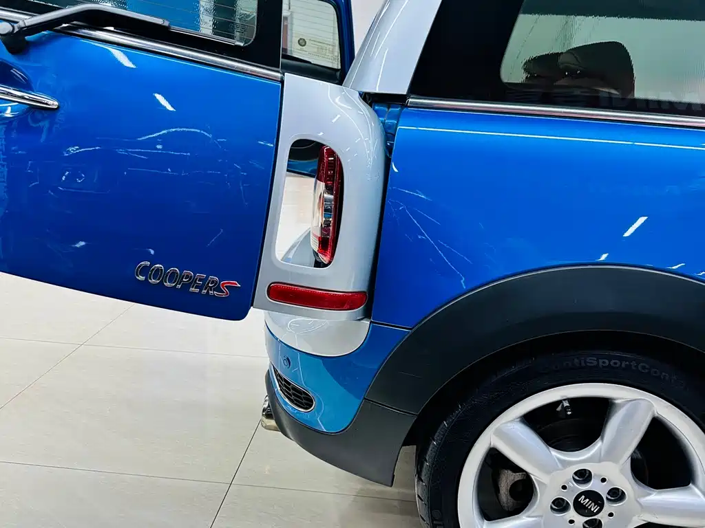 MINI Clubman 2010 — фото 35