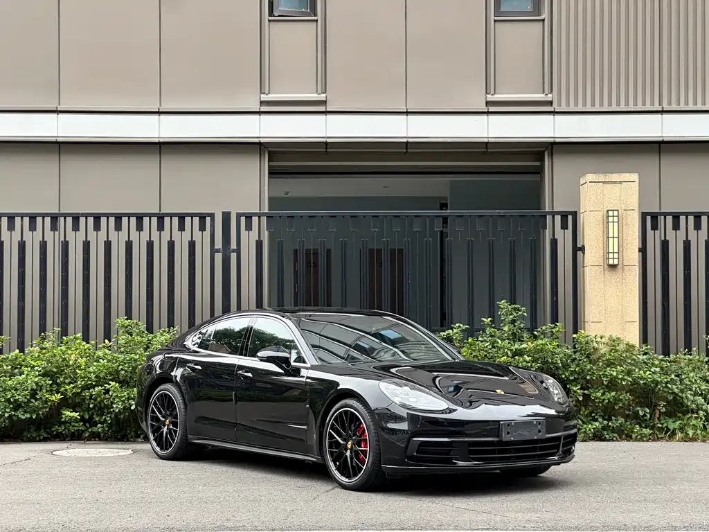 Porsche Panamera 2017 — фото 3