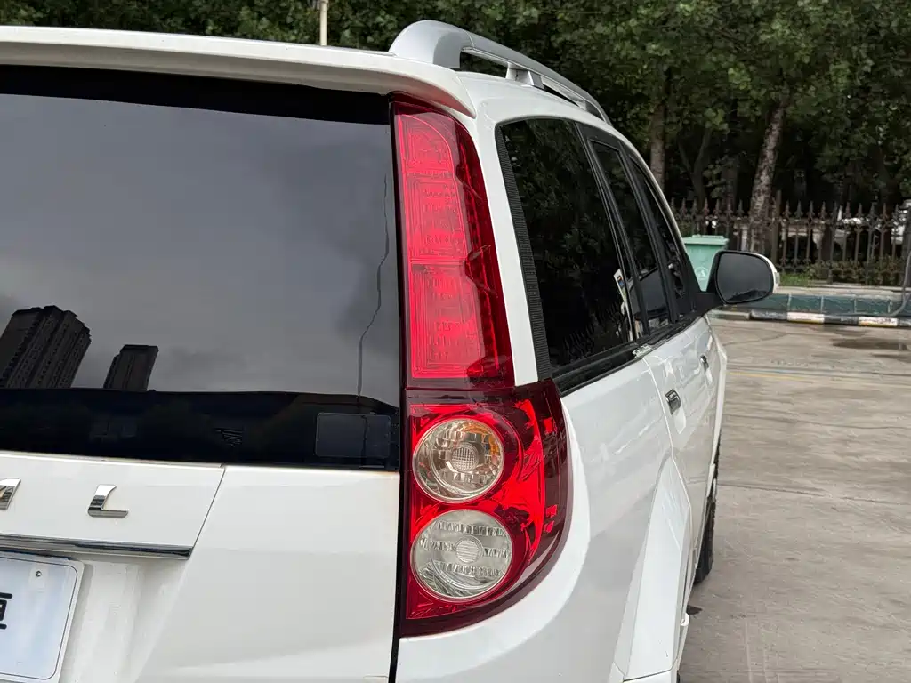 Haval H5 Classic 2015 — фото 10