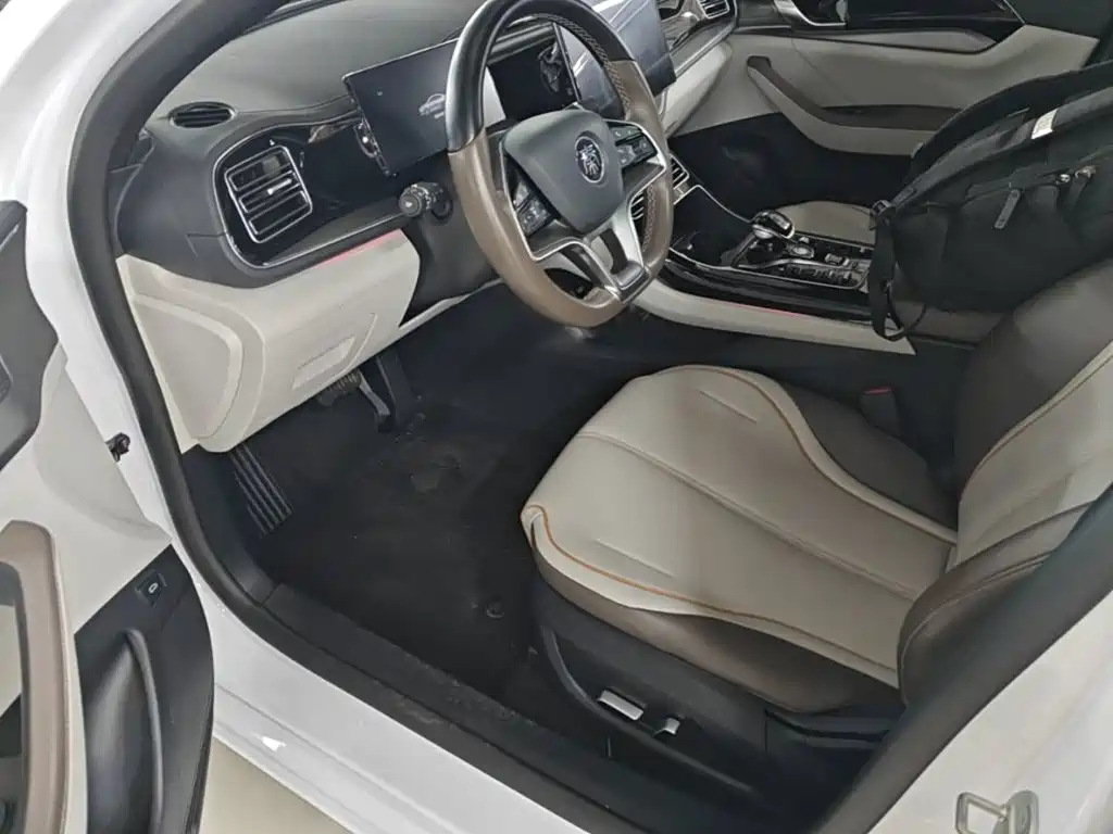 BYD Qin PLUS 2023 — фото 15