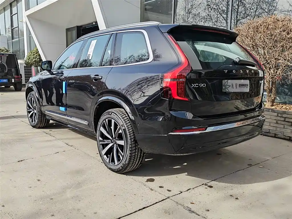 Volvo XC90 PHEV 2026 — фото 3