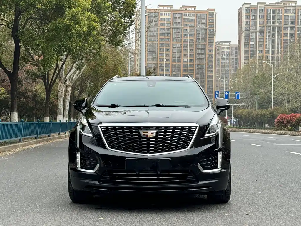 Cadillac XT5 2018 — фото 1