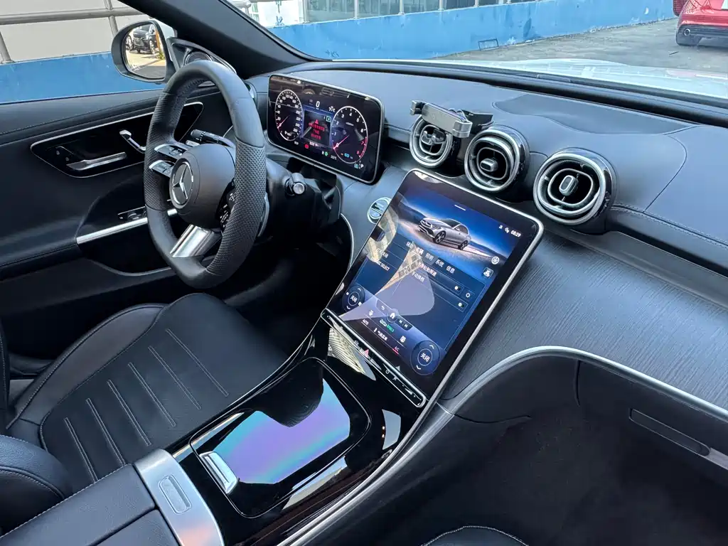 Mercedes-Benz C-Class 2022 — фото 17