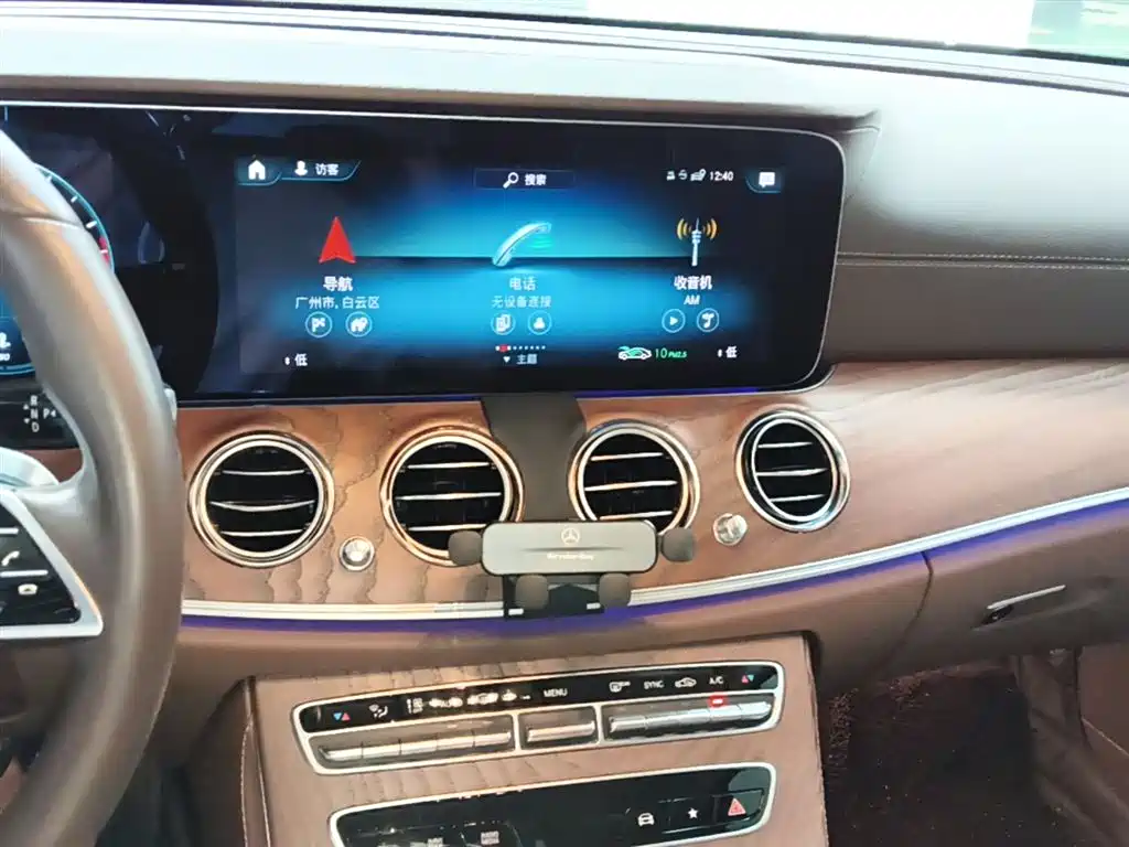 Mercedes-Benz E-Class 2023 — фото 13