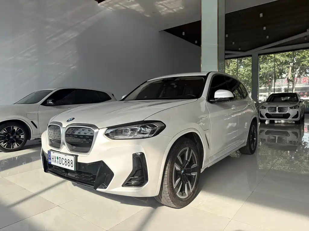 BMW iX3 2023 — фото 2