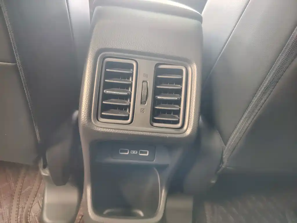 Honda Vezel 2023 — фото 14