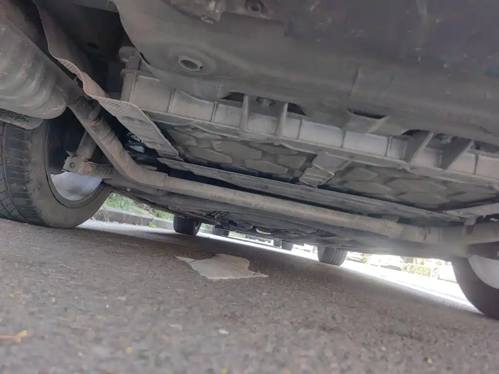 Roewe i6 MAX New Energy 2021 — фото 25