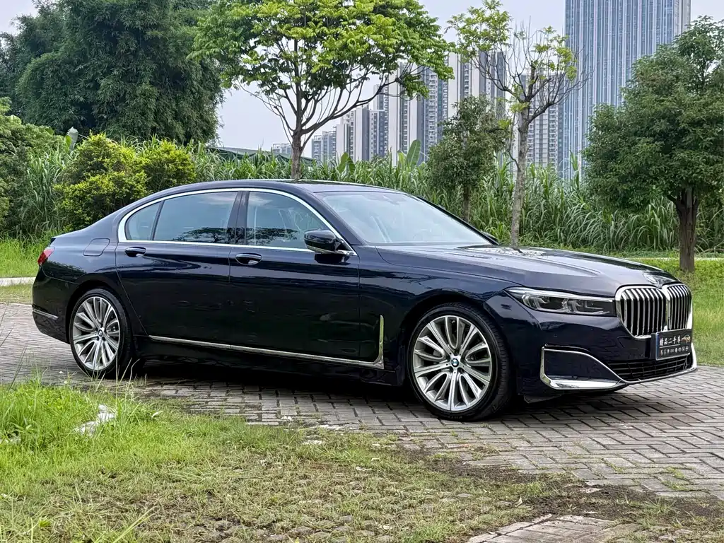 BMW 7 Series 2019 — фото 3
