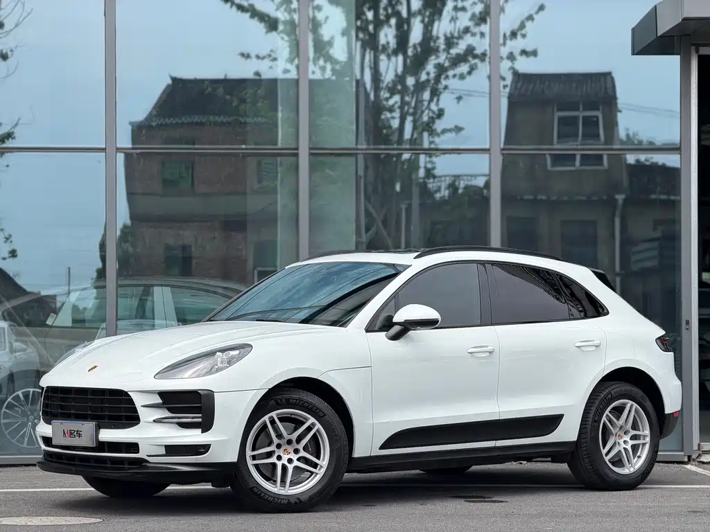 Porsche Macan 2020 — фото 1
