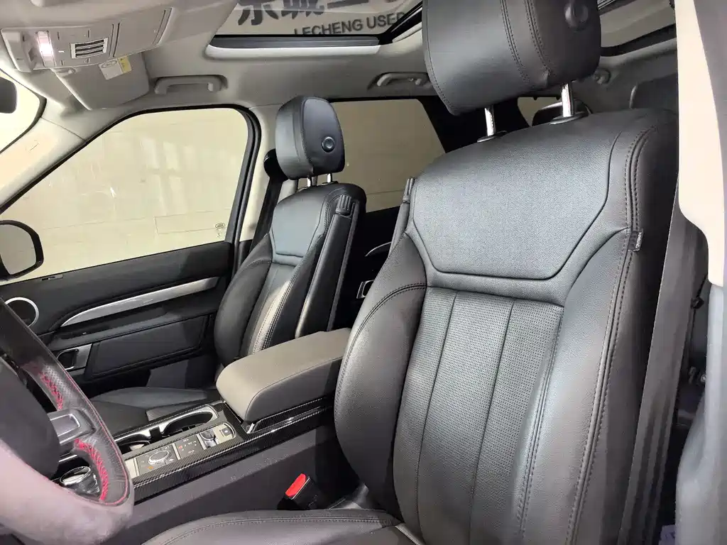 Land Rover Discovery 2019 — фото 17