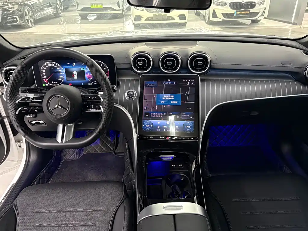 Mercedes-Benz C-Class 2023 — фото 10