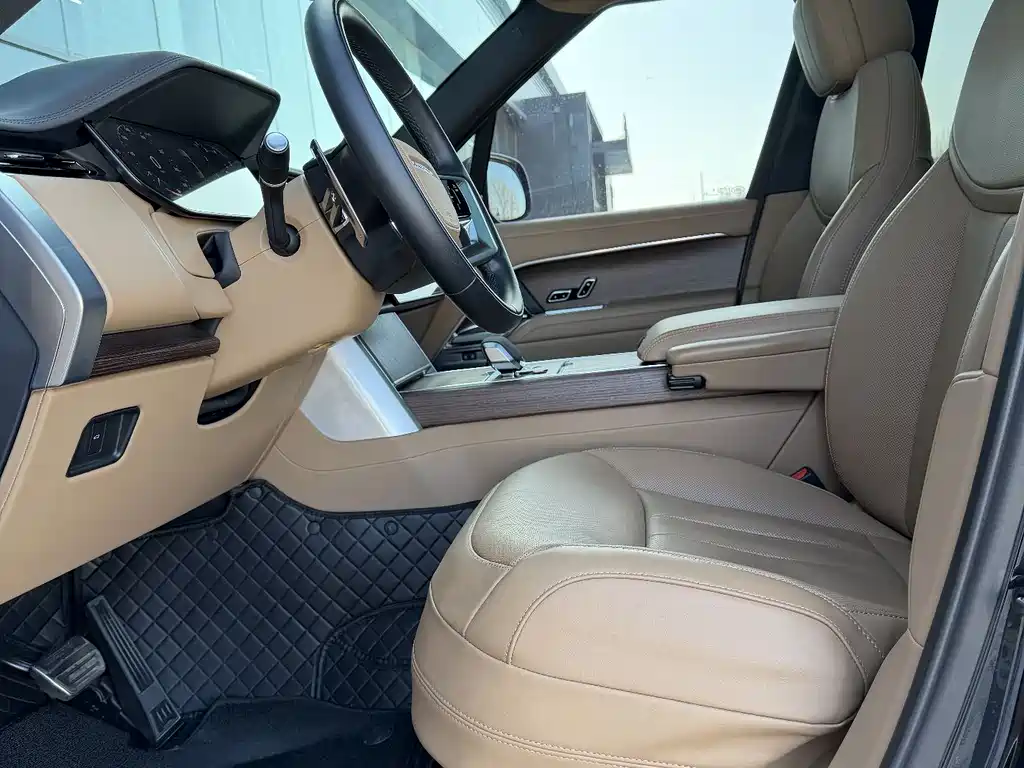 Land Rover Range Rover 2025 — фото 15
