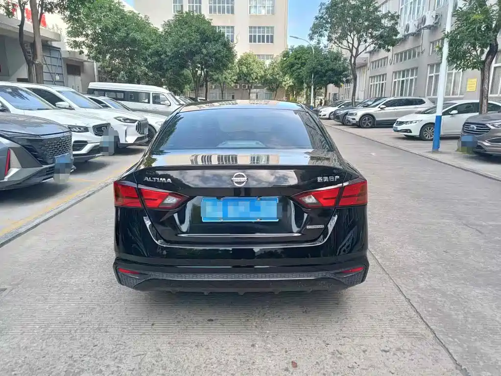 Nissan Teana 2021