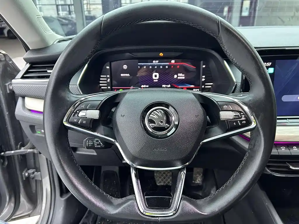 Skoda Octavia 2022 — фото 14