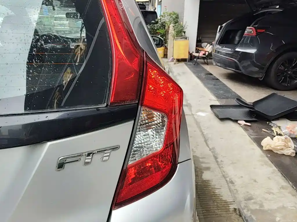 Honda Fit 2014 — фото 8