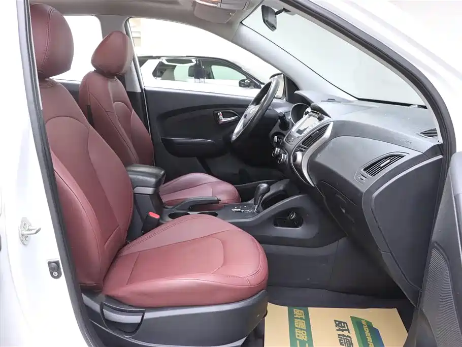 Hyundai ix35 2015 — фото 17