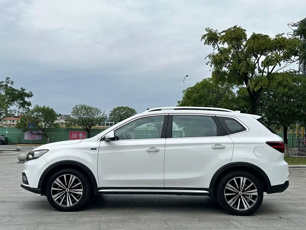 Roewe RX5 2020 — фото 24