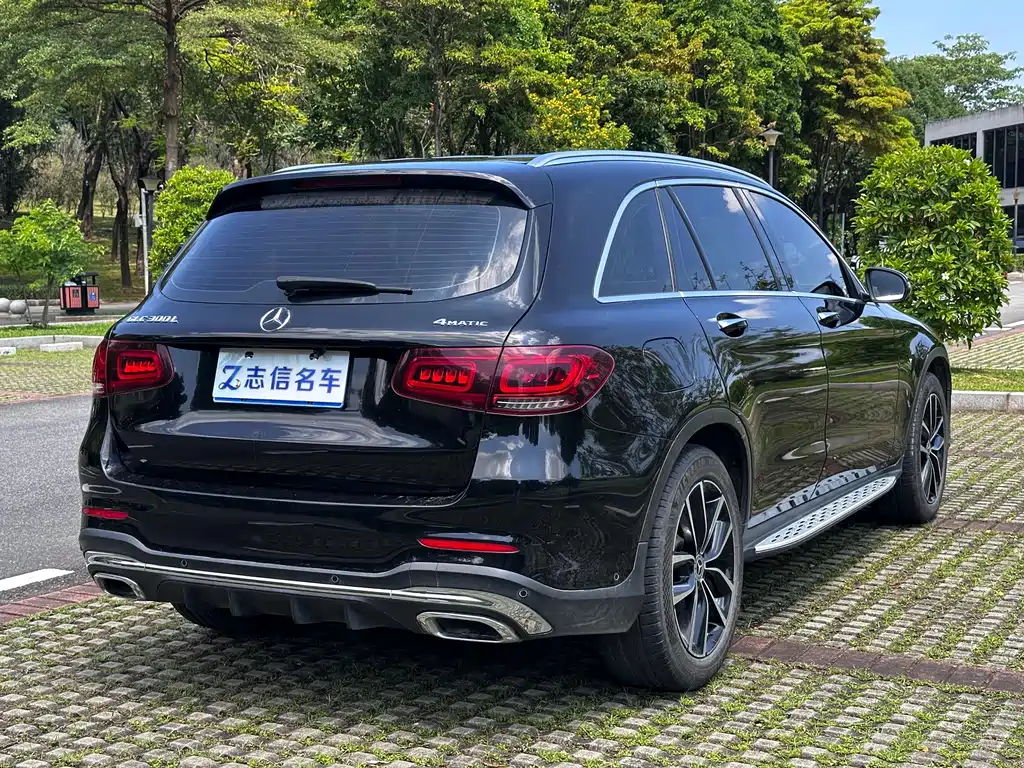 Mercedes-Benz GLC 2021 — фото 6