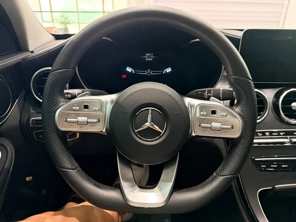 Mercedes-Benz C-Class 2020 — фото 9