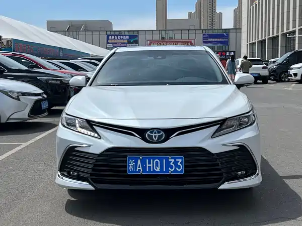 Toyota Camry 2021