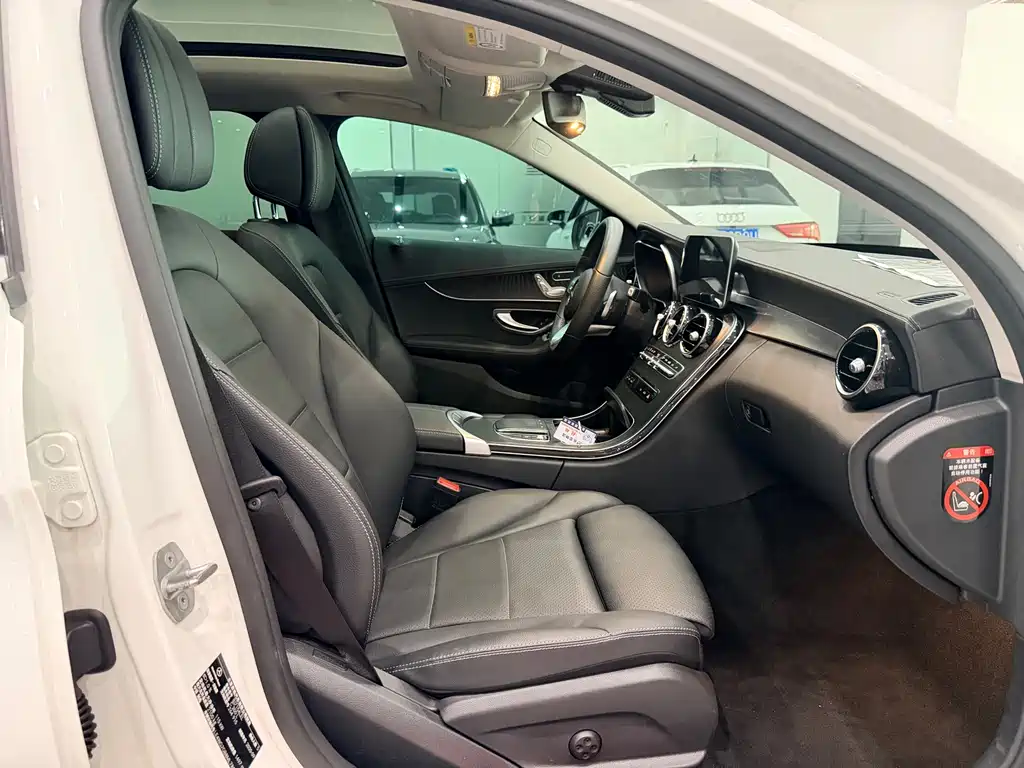 Mercedes-Benz C-Class 2020 — фото 10