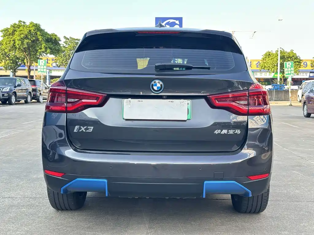 BMW iX3 2021 — фото 5