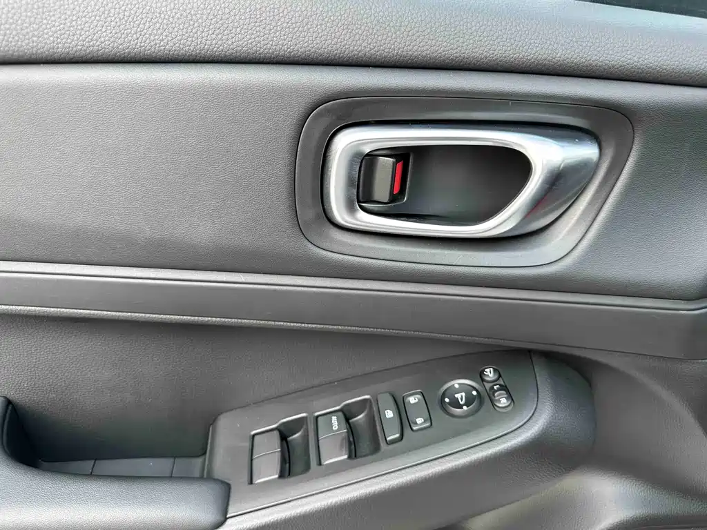 Honda Vezel 2023 — фото 13
