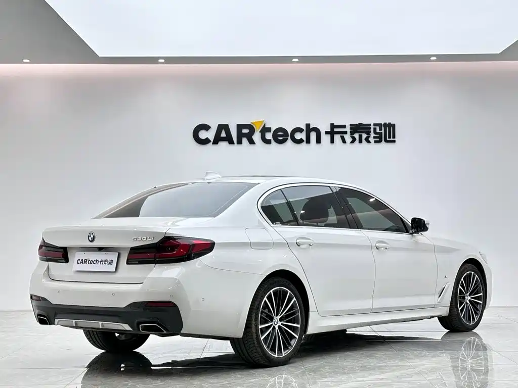 BMW 5 Series 2021