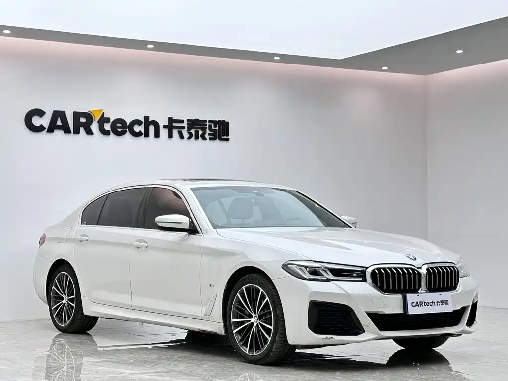 BMW 5 Series 2021