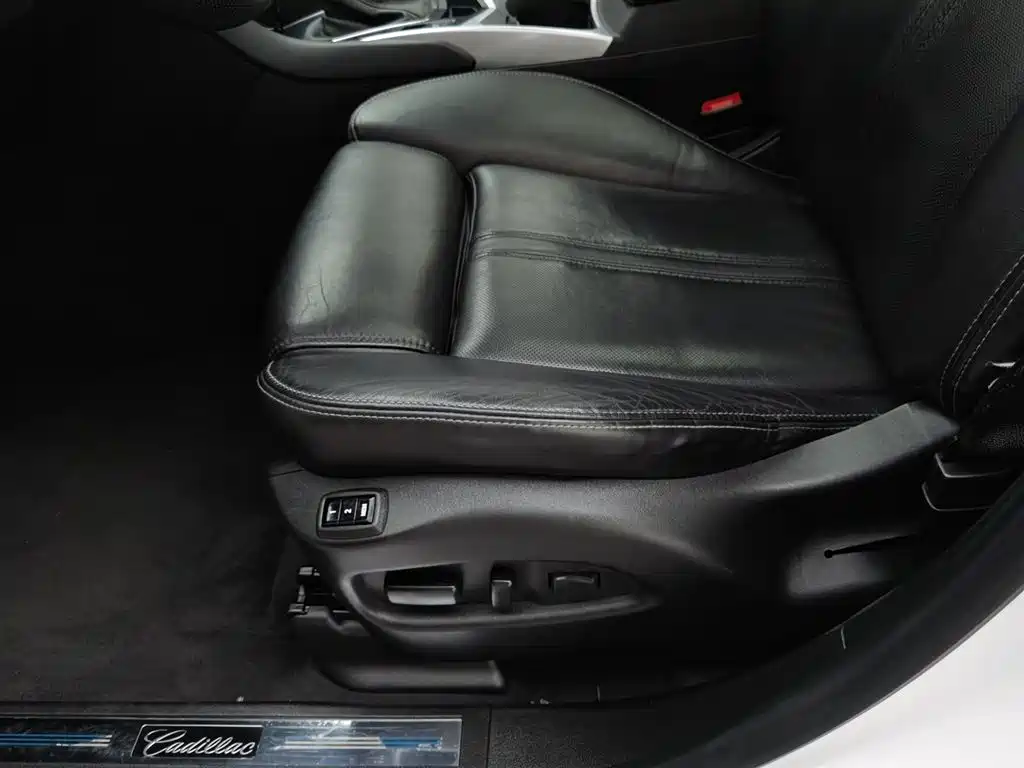 Cadillac SRX 2015 — фото 20