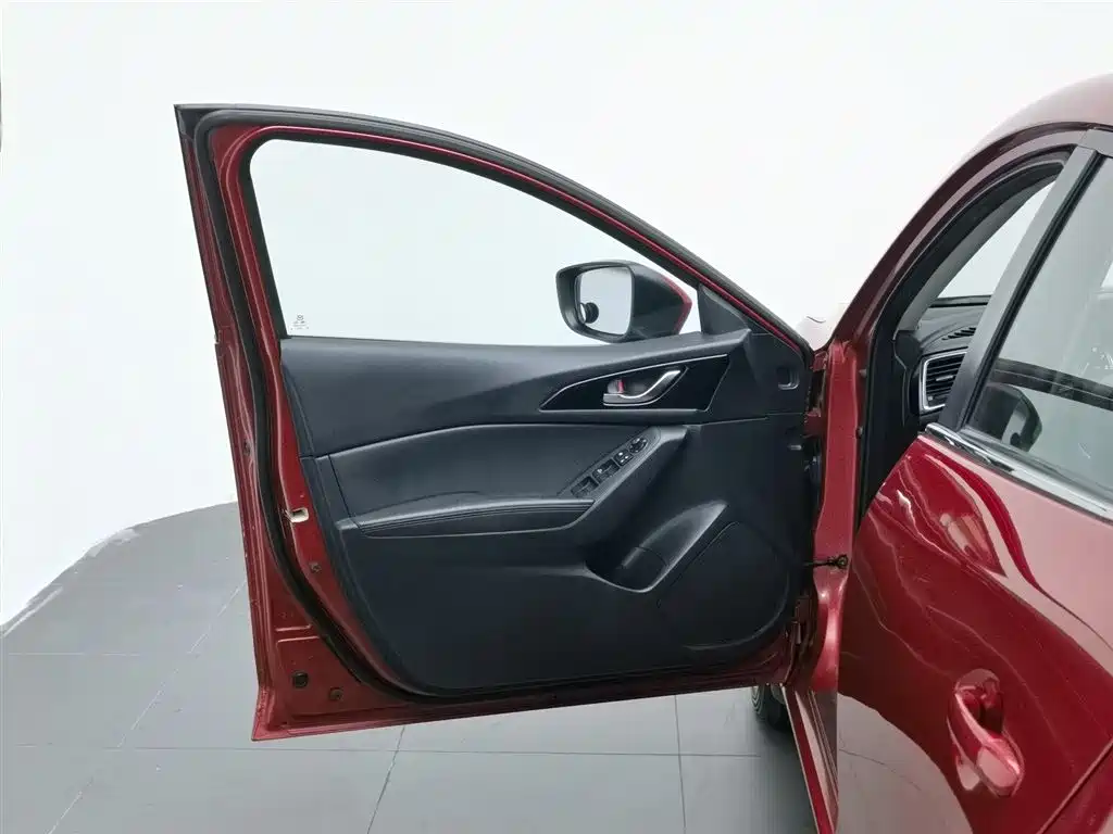 Mazda 3 Axela 2016 — фото 8