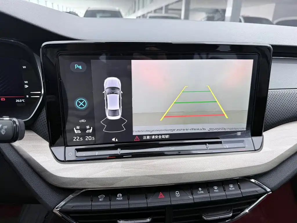 Skoda Octavia 2022 — фото 13