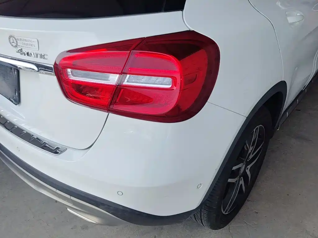 Mercedes-Benz GLA 2015 — фото 8