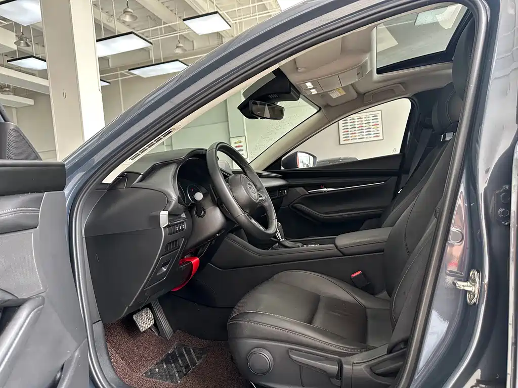 Mazda 3 Angkesela 2023