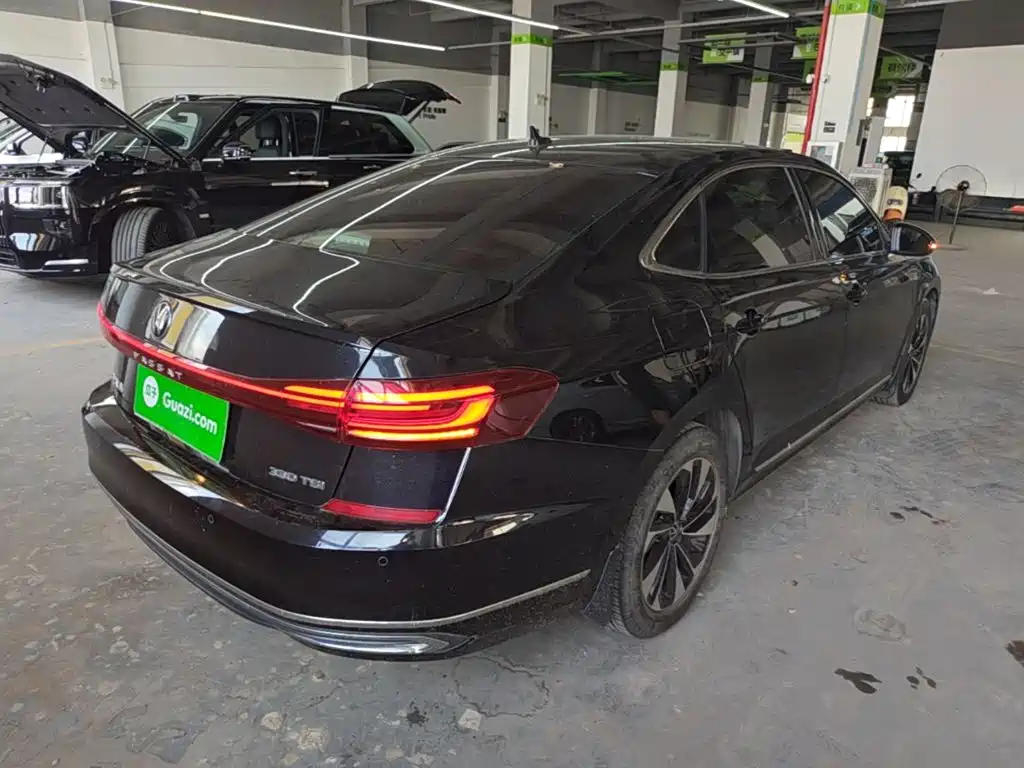Volkswagen Passat 2023