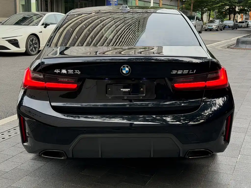 BMW 3 Series 2023