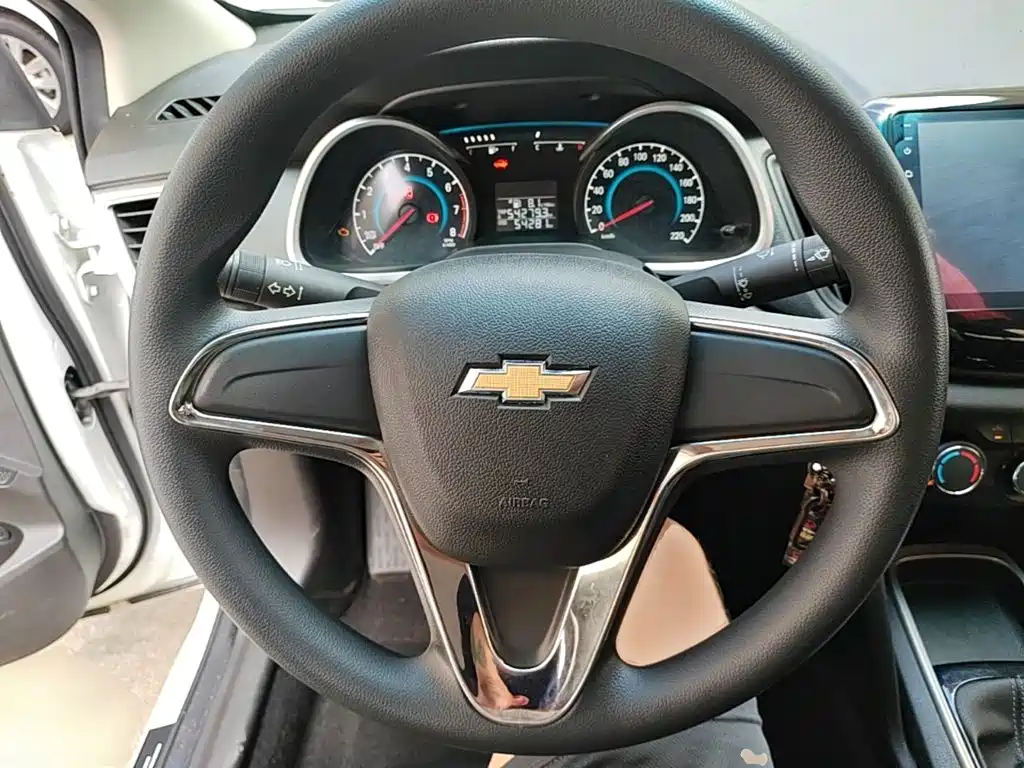 Chevrolet Cavalier 2018 — фото 11