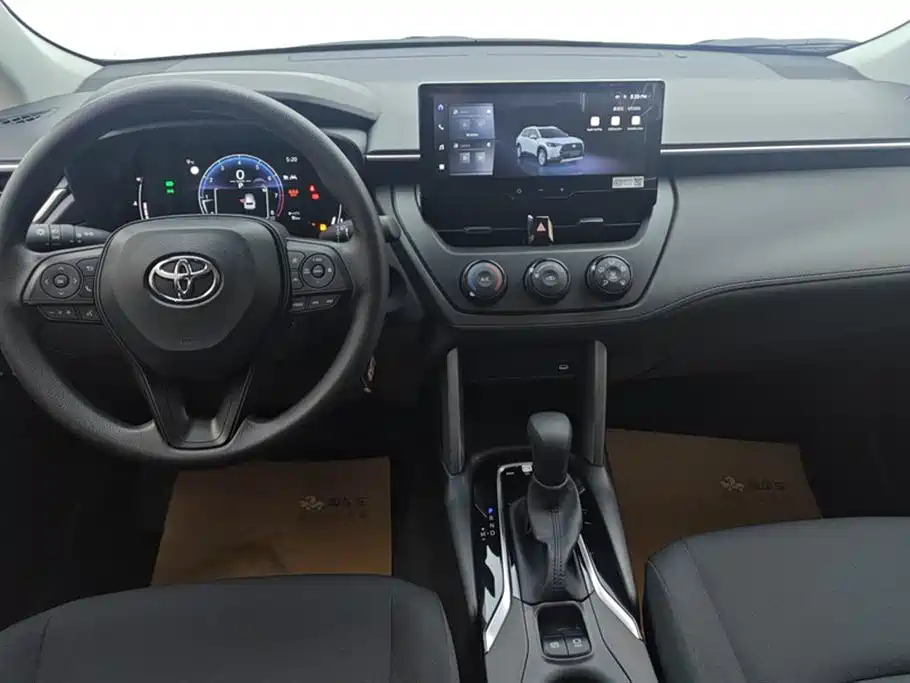 Toyota Corolla Cross 2024 — фото 12