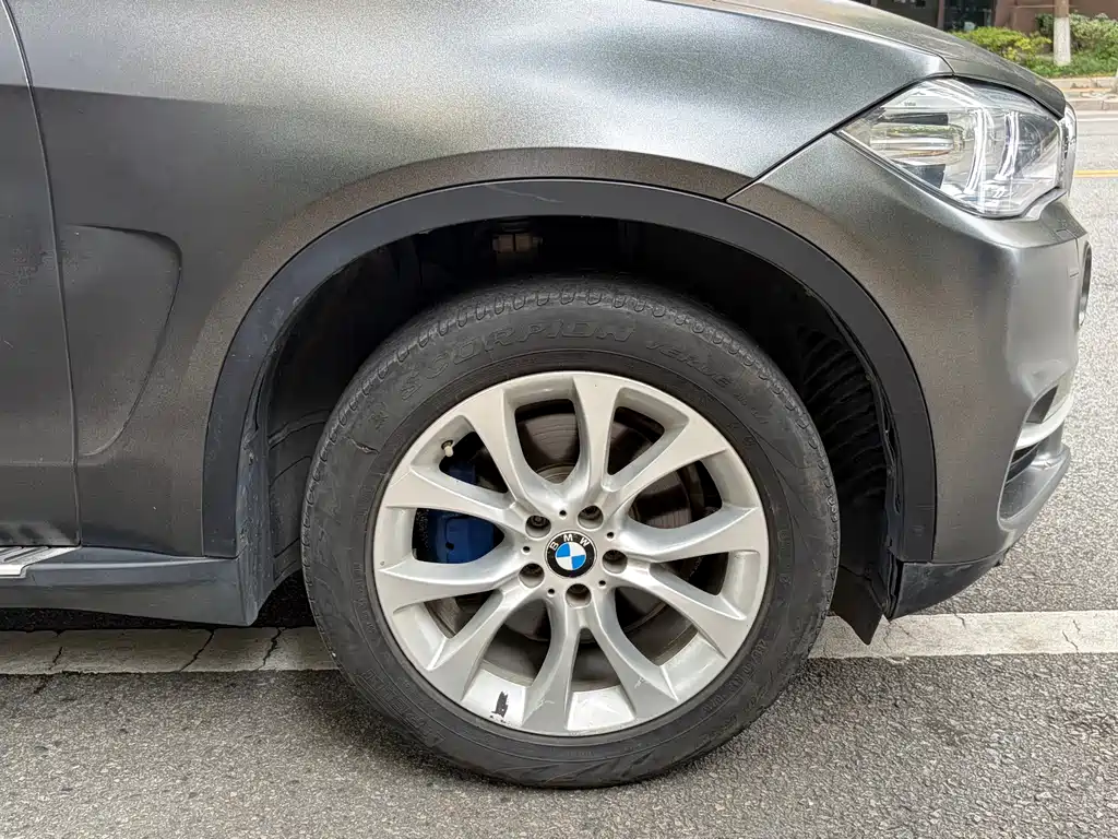 BMW X5 2016 — фото 12
