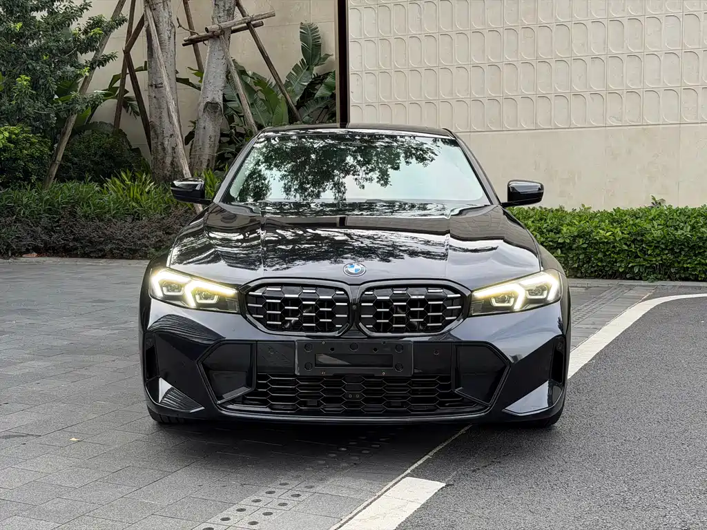 BMW 3 Series 2023