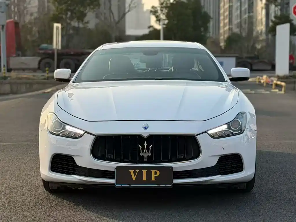 Maserati Ghibli 2015 — фото 1