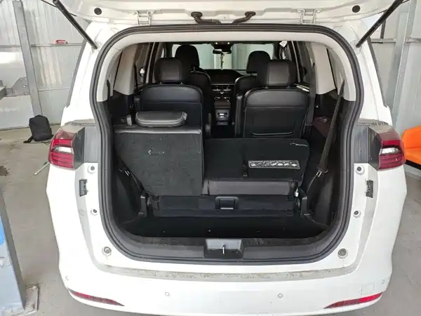 GAC Trumpchi M6 2022