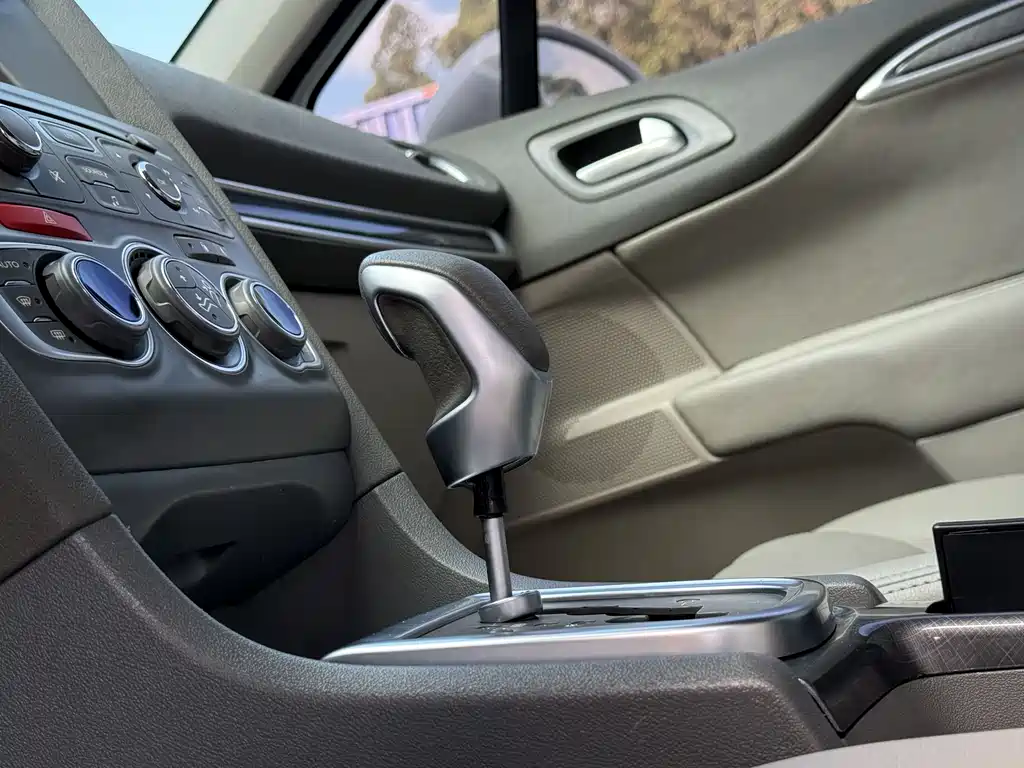 Citroen C4L 2014 — фото 15