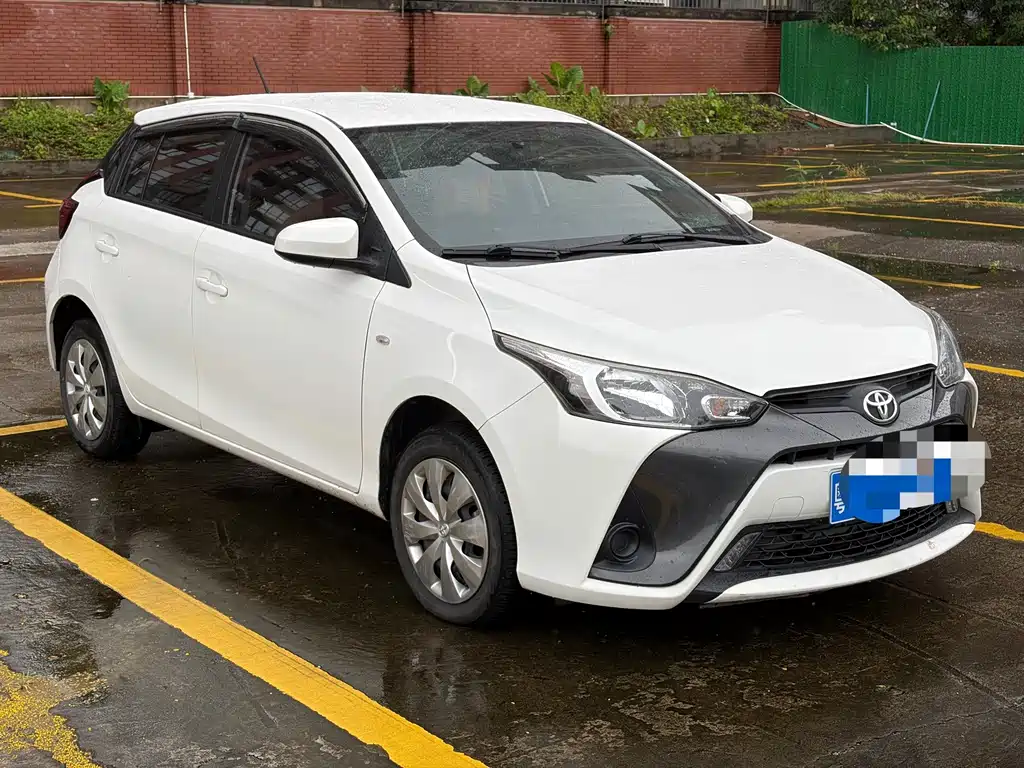 Toyota Yaris L 2019
