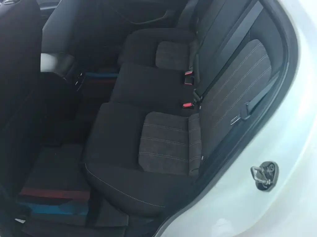 Mazda CX-4 2017 — фото 17
