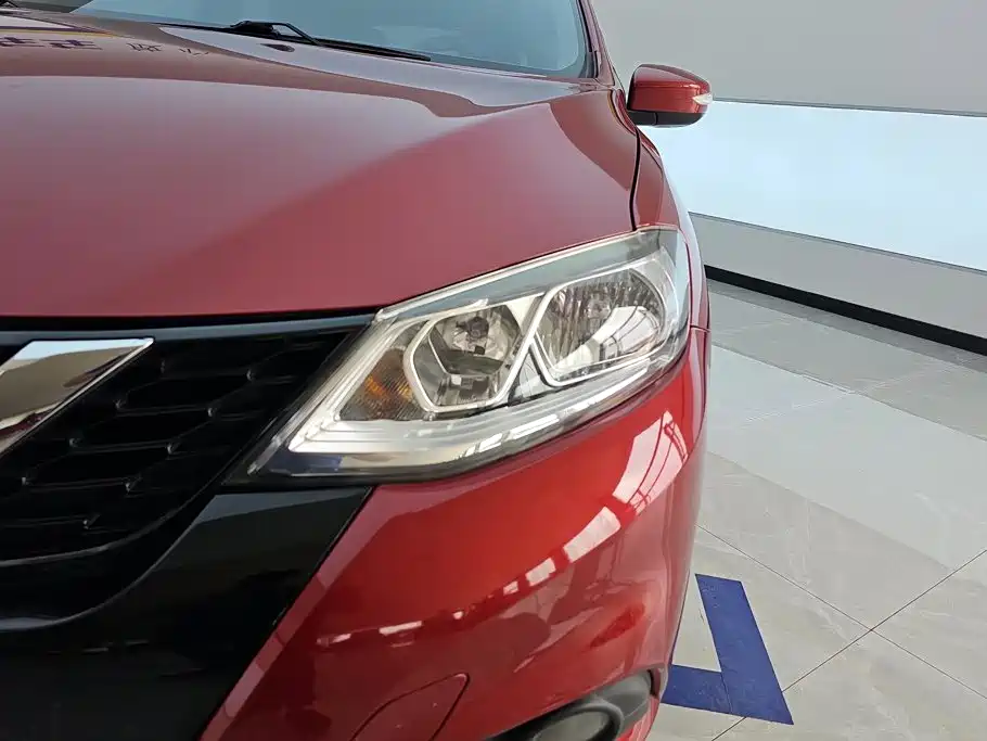 Nissan Tiida 2019
