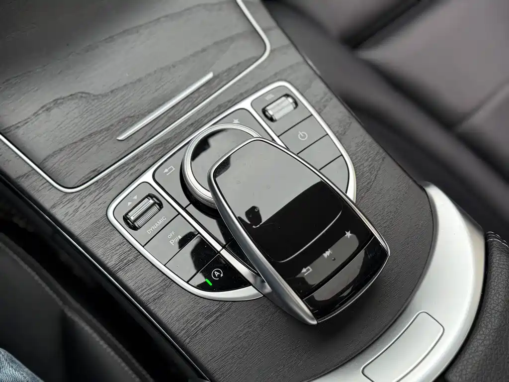 Mercedes-Benz C-Class 2017 — фото 20