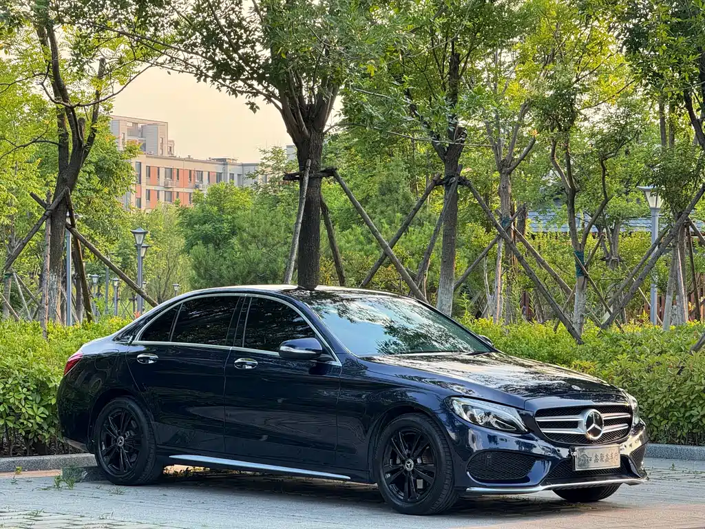 Mercedes-Benz C-Class 2018
