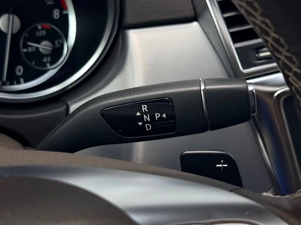 Mercedes-Benz M-Class 2013 — фото 27