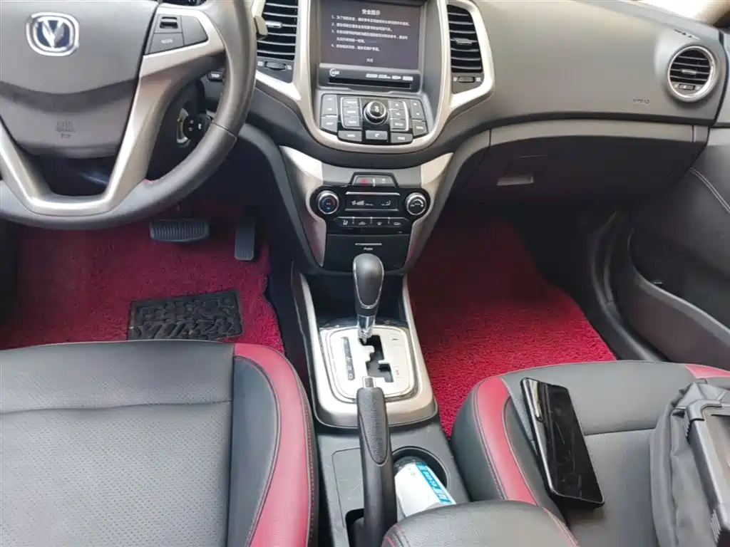Changan Eado XT 2016 — фото 14